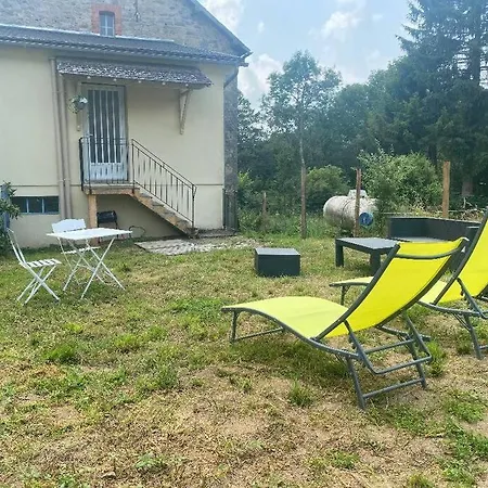 Petite Maison En Auvergne