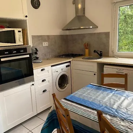 Petite Maison En Auvergne 度假居