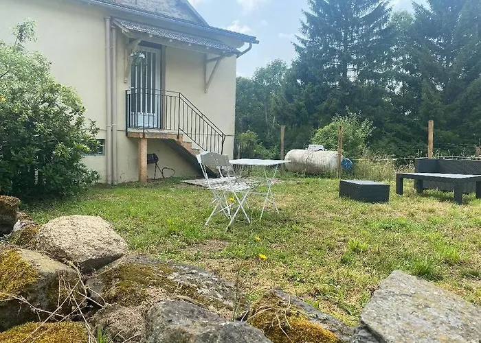 Дом отдыха Petite Maison En Auvergne